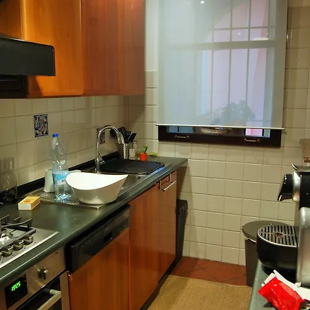 Homebo La Finestrella Apartamento *